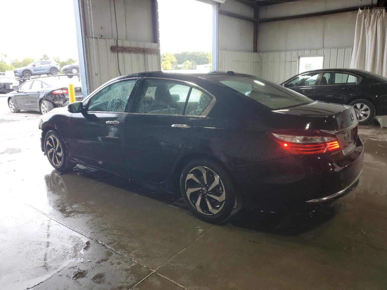 1HGCR2F72GA236416 2016 HONDA ACCORD - Image 2