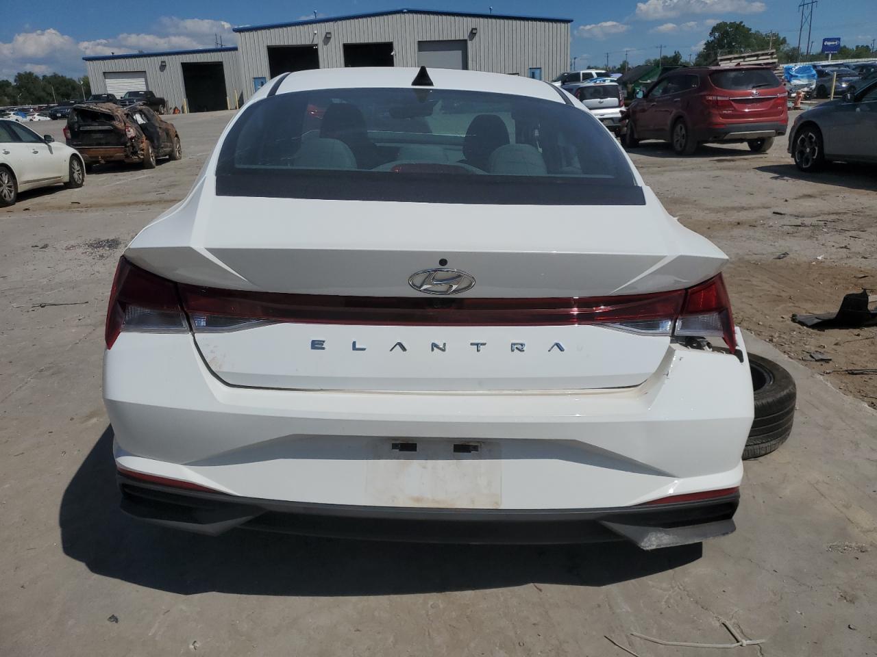 5NPLS4AG2PH113875 2023 Hyundai Elantra Sel