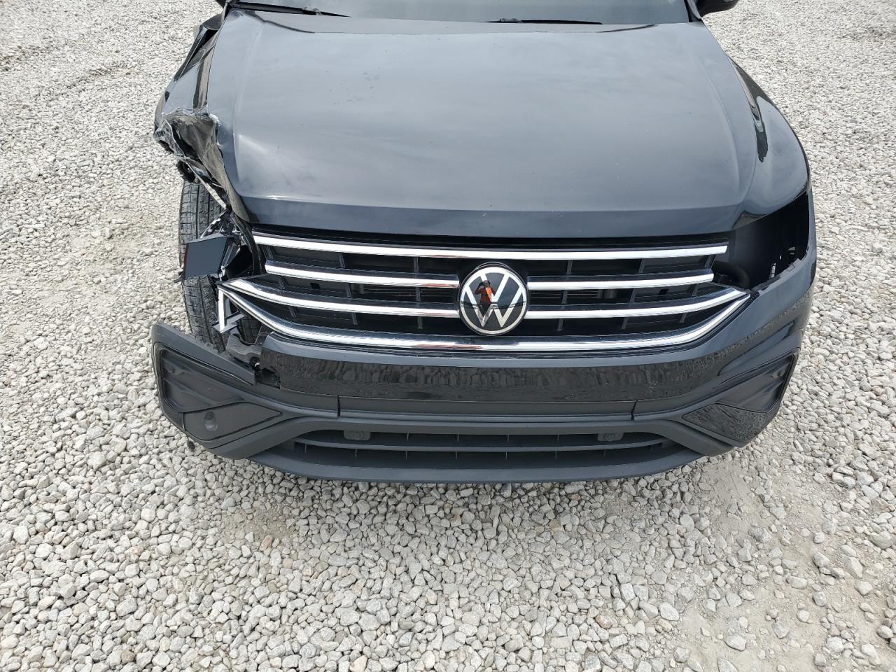 3VVNB7AX6PM027684 2023 Volkswagen Tiguan Se