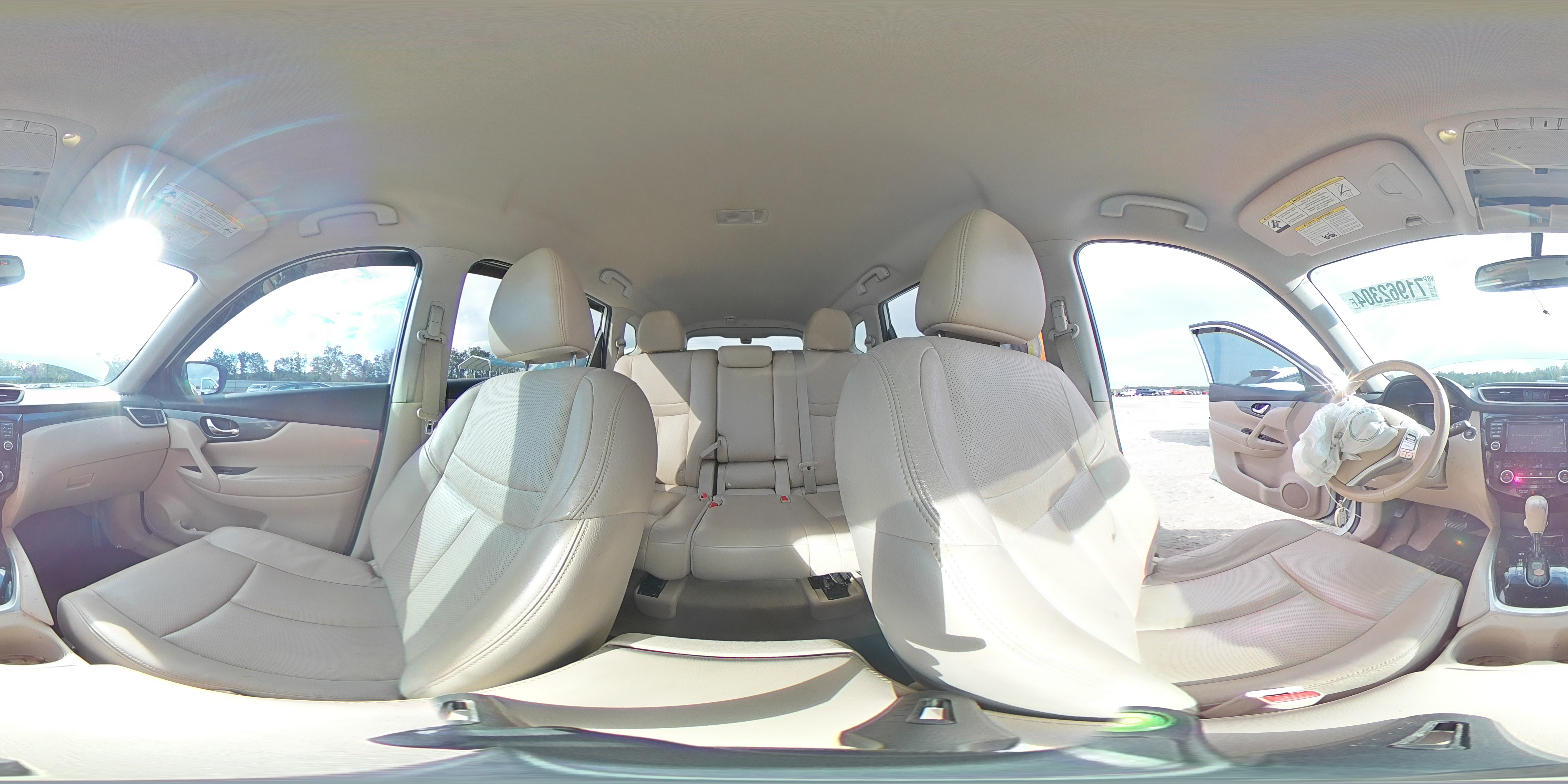 2015 Nissan Rogue - Image 12