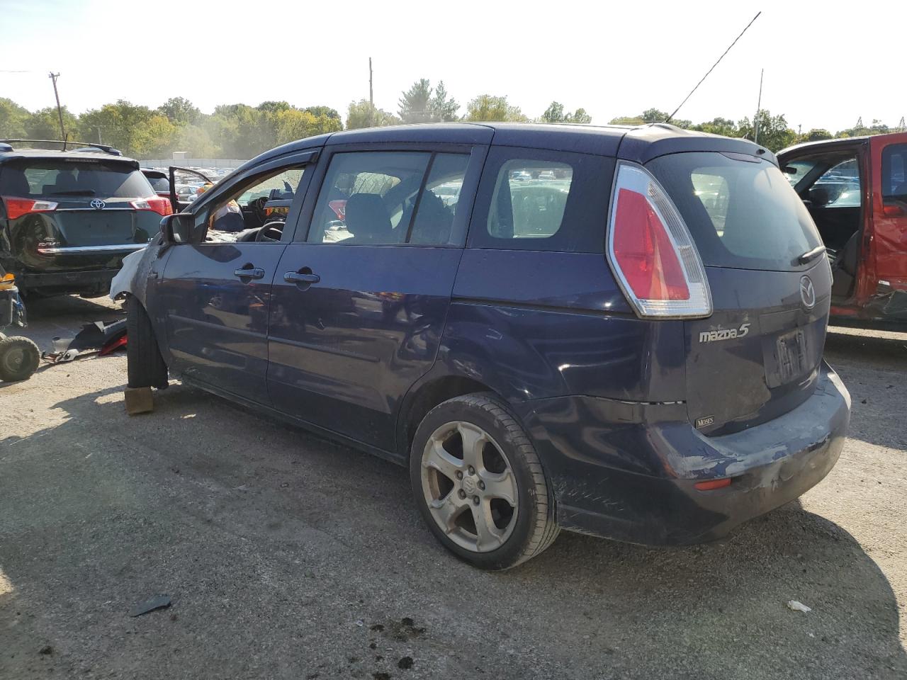 2009 Mazda 5 - Image 2