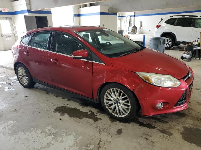 Hatchbacks FORD FOCUS 2012 Burgundy