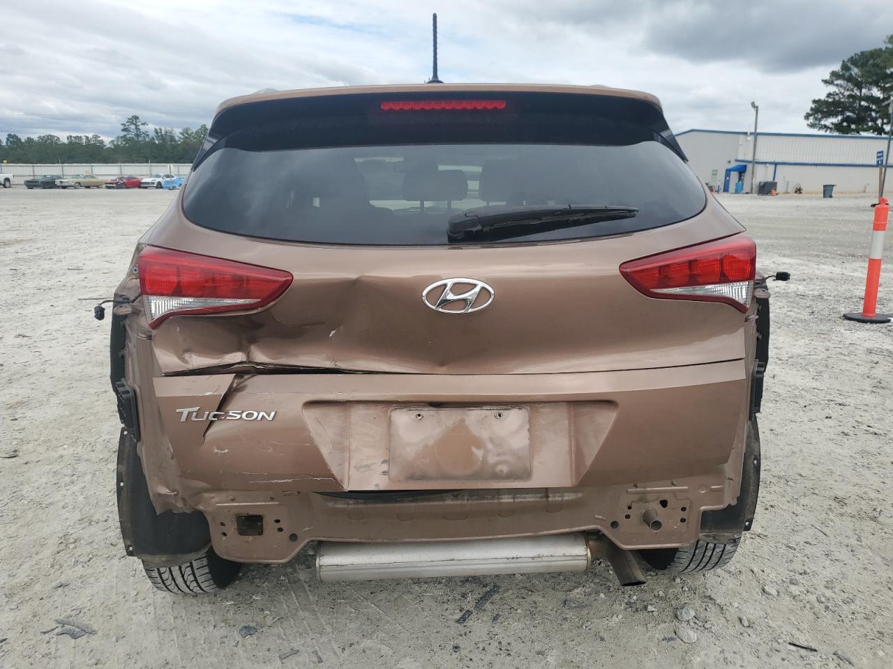 KM8J33A44HU567634 2017 Hyundai Tucson Limited