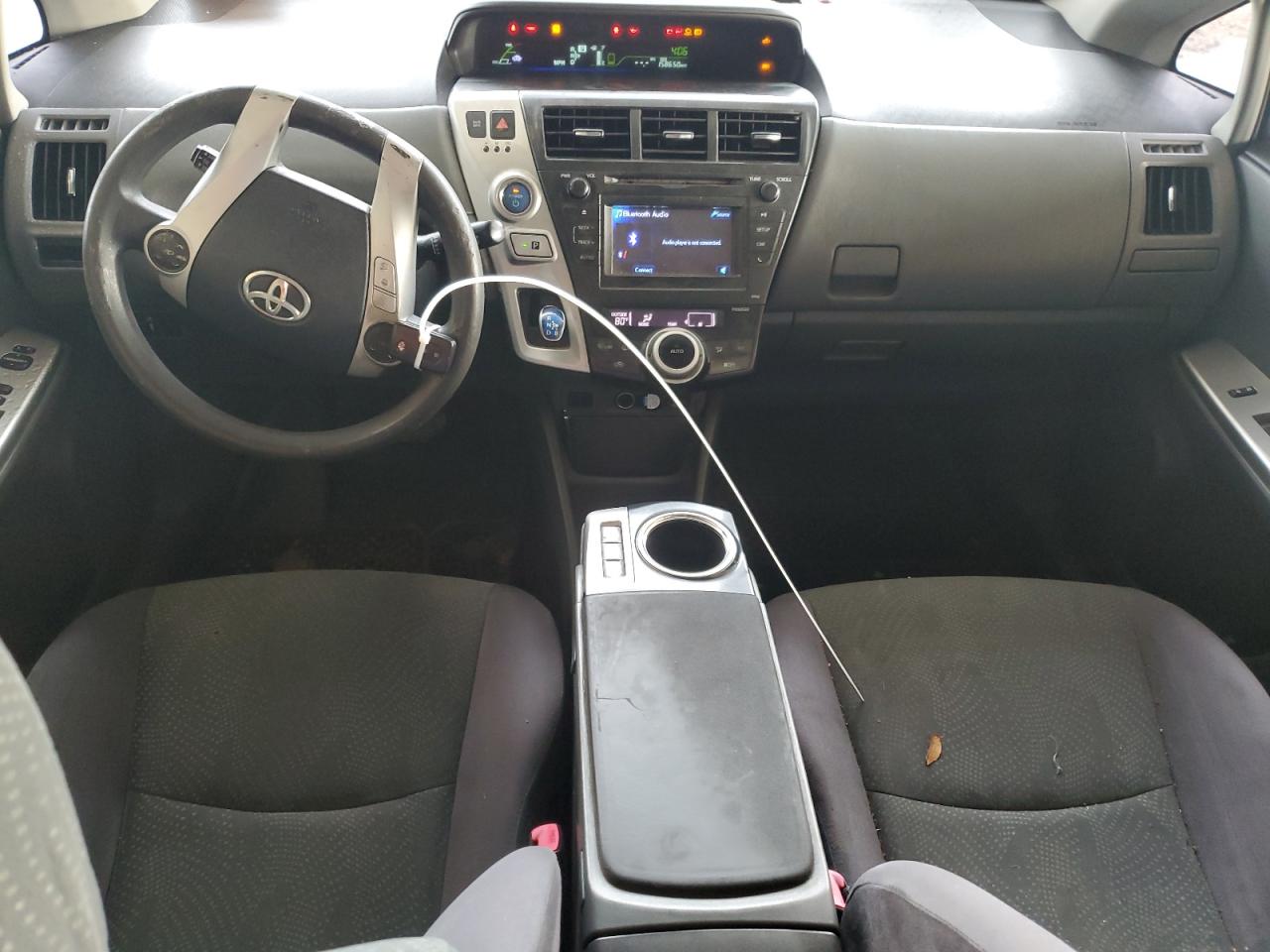 JTDZN3EU8C3161365 2012 Toyota Prius V