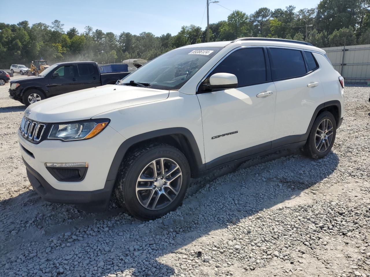 3C4NJCBBXKT692695 2019 JEEP COMPASS - Image 1