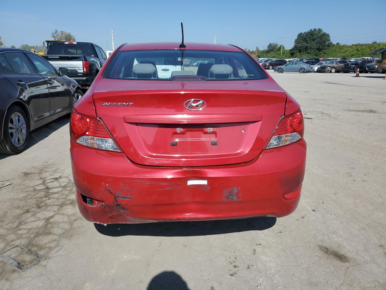 KMHCU4AE2CU135556 2012 Hyundai Accent Gls