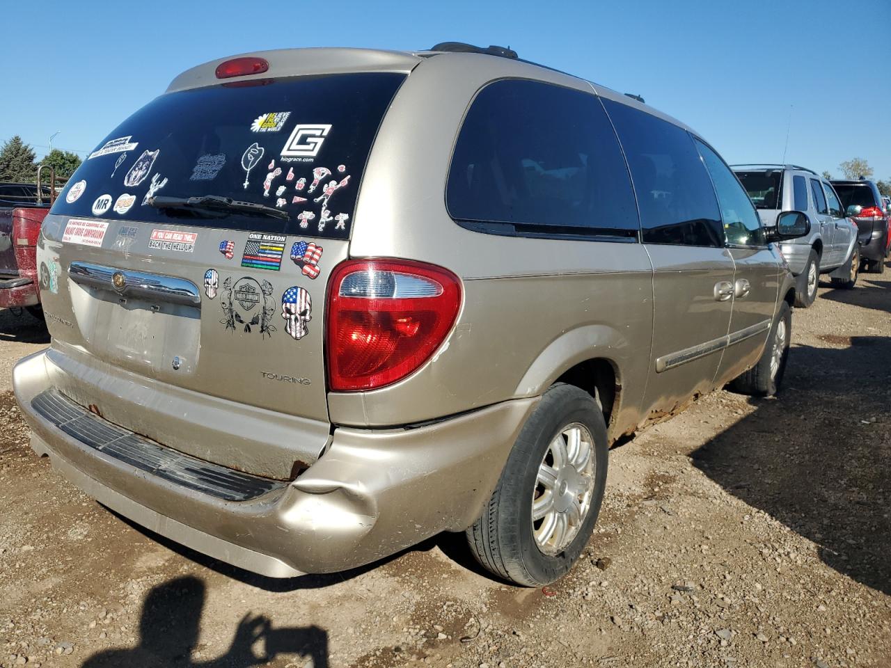 2007 Chrysler Town & Country - Image 3