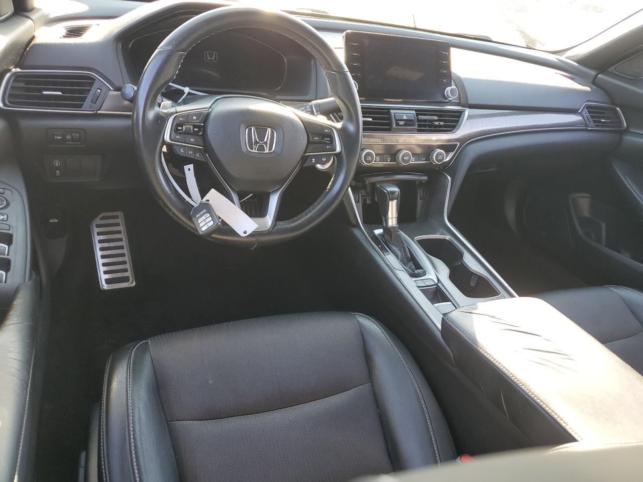 1HGCV1F38JA078318 2018 Honda Accord Sport