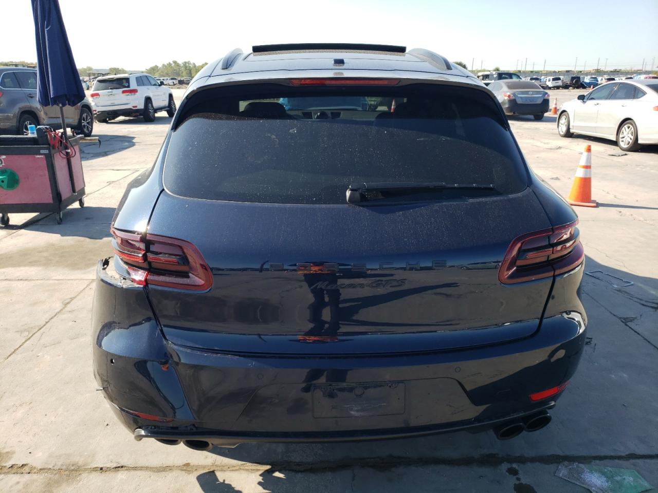 WP1AG2A52HLB53686 2017 Porsche Macan Gts