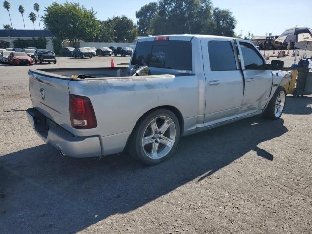  RAM 1500 2015 Серебристый