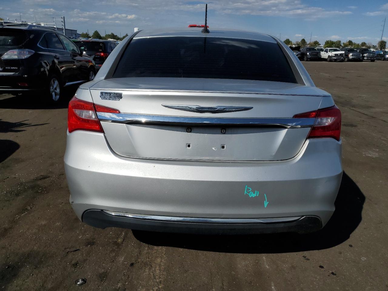 2011 Chrysler 200 Touring VIN: 1C3BC1FB7BN575284 Lot: 73318134