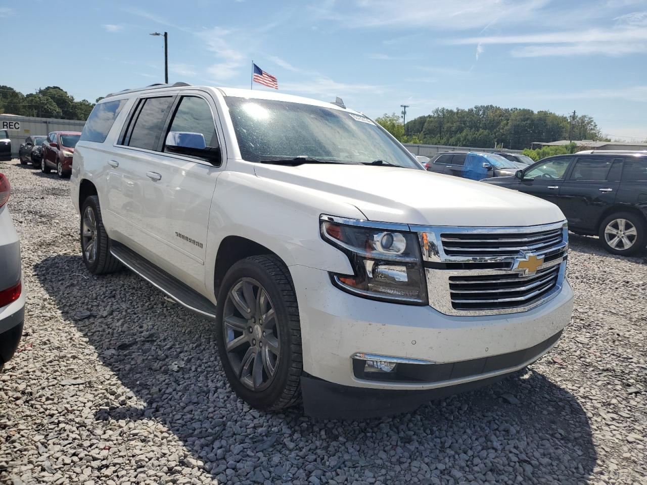 2017 Chevrolet Suburban C1500 Premier VIN: 1GNSCJKC3HR363985 Lot: 69456134