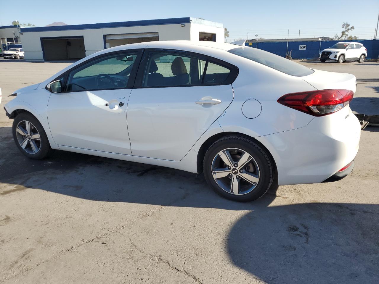 VIN 3KPFL4A79JE170922 2018 KIA FORTE no.2