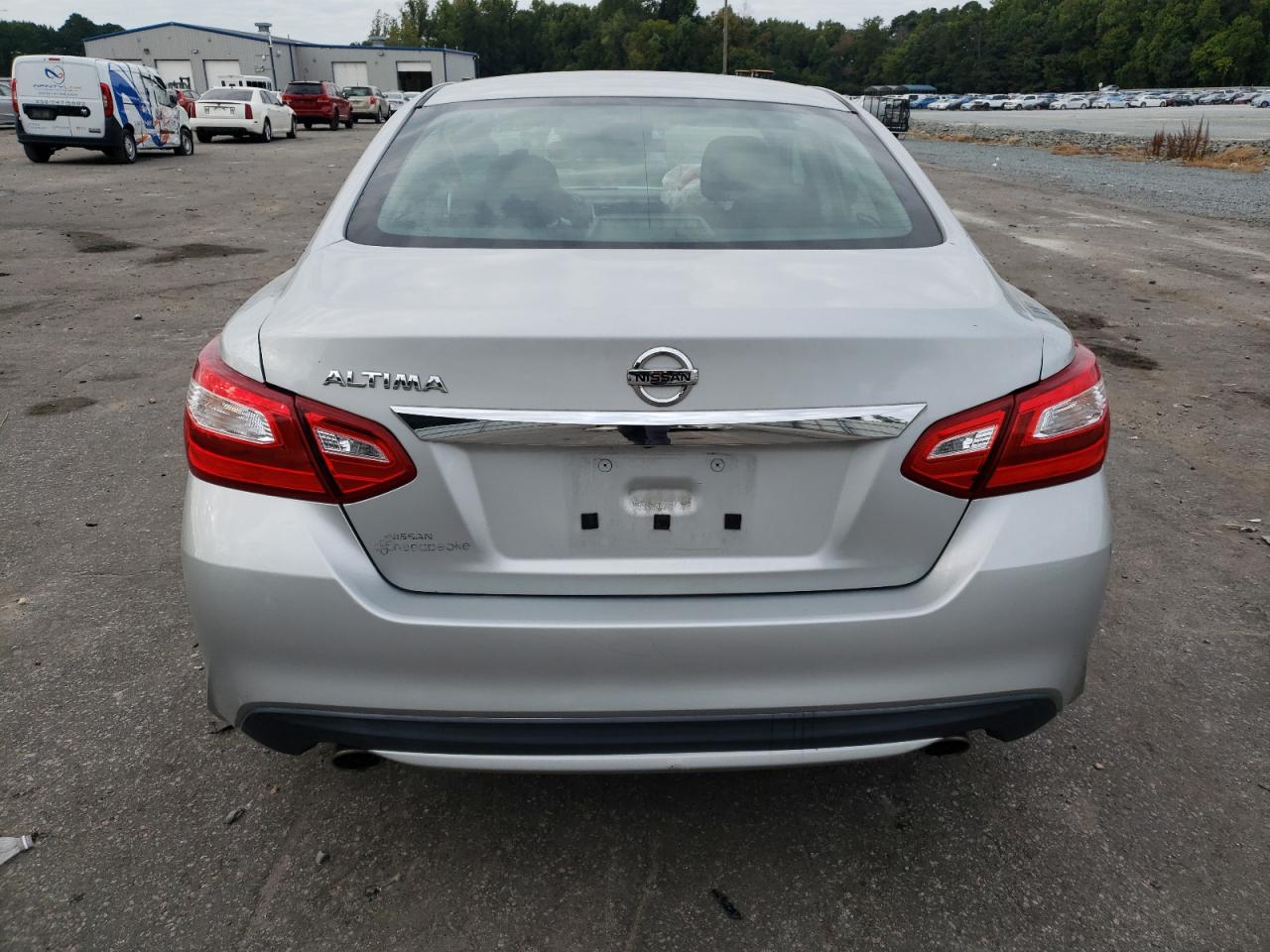 1N4AL3AP0GN390481 2016 Nissan Altima 2.5