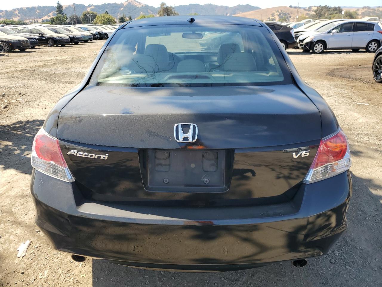 1HGCP36818A001561 2008 Honda Accord Exl