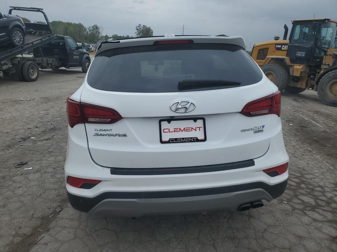 2017 Hyundai Santa Fe - Image 6