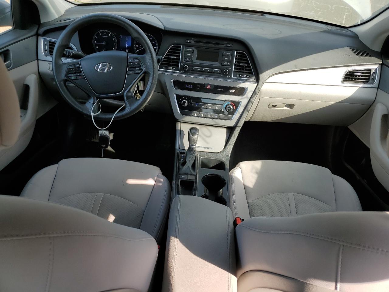 5NPE24AF8HH583085 2017 Hyundai Sonata Se