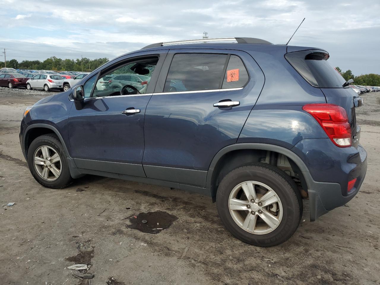 3GNCJPSB4KL221034 2019 CHEVROLET TRAX - Image 2