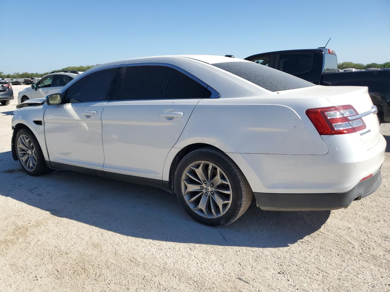 VIN 1FAHP2F80EG137466 2014 FORD TAURUS no.2