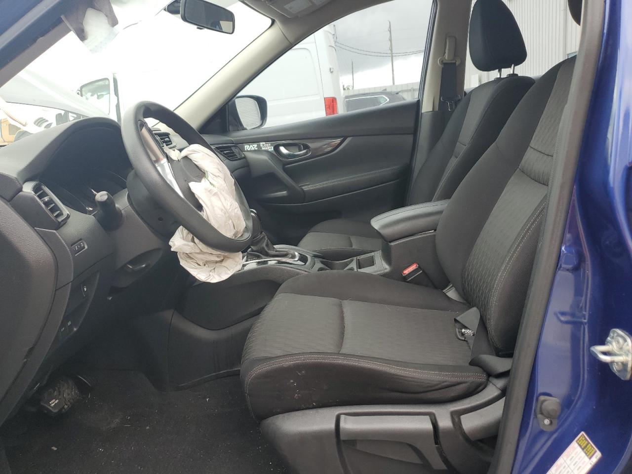 JN8AT2MT3JW460882 2018 Nissan Rogue S