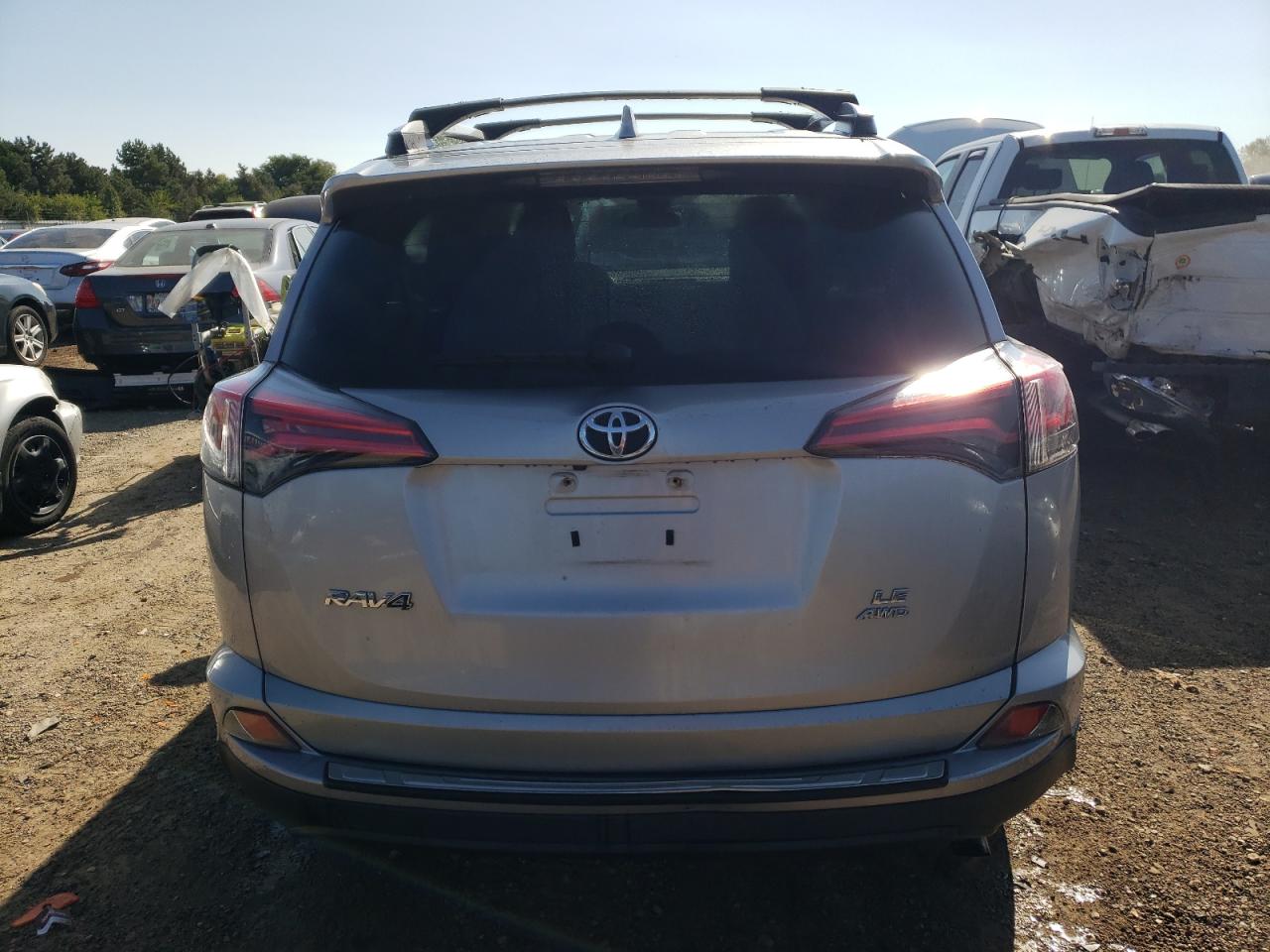 2017 Toyota Rav4 Le VIN: 2T3BFREV3HW680192 Lot: 70456994