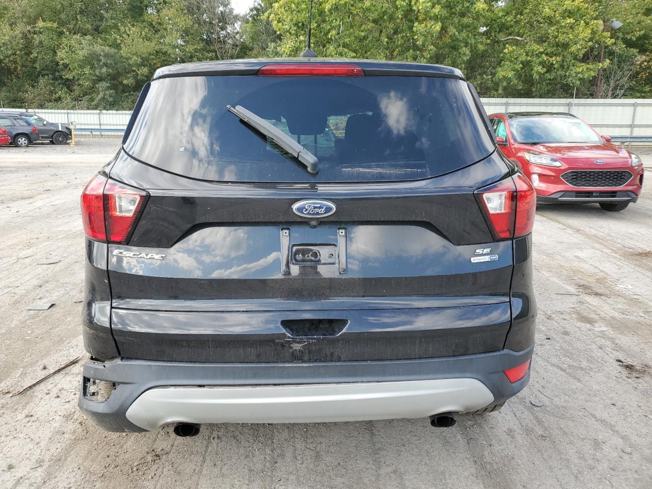 1FMCU9GD6KUB29902 2019 Ford Escape Se