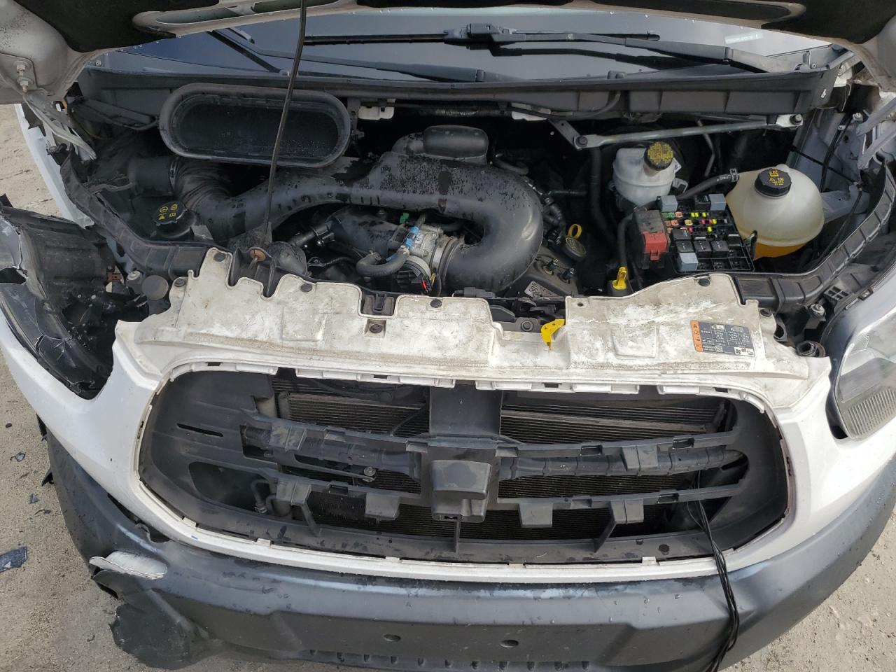 2018 Ford Transit T- VIN: 1FTYR2XM5JKA28783 Lot: 78333254