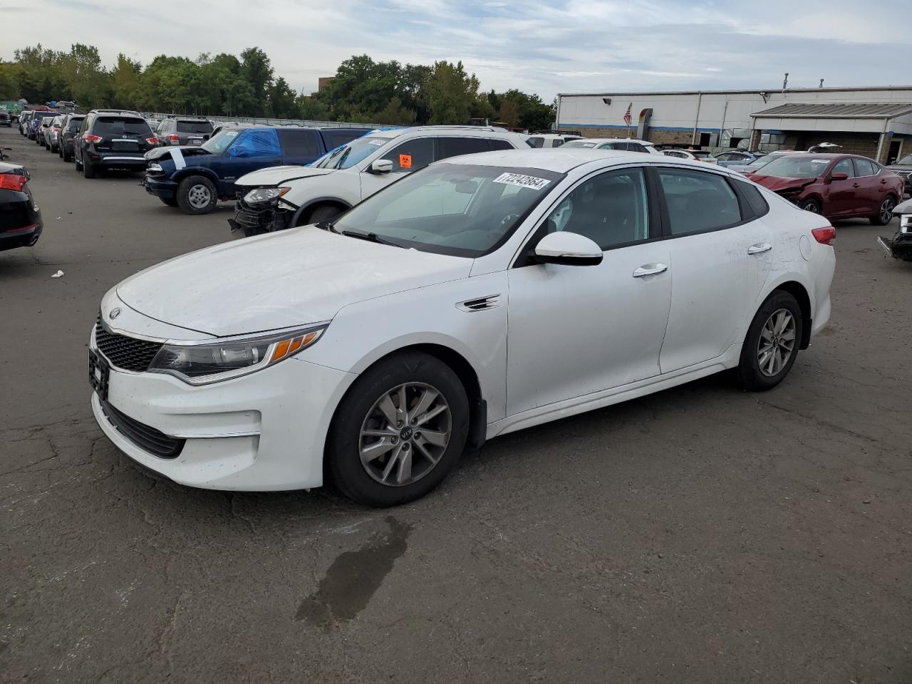 5XXGT4L30JG192877 2018 Kia Optima Lx