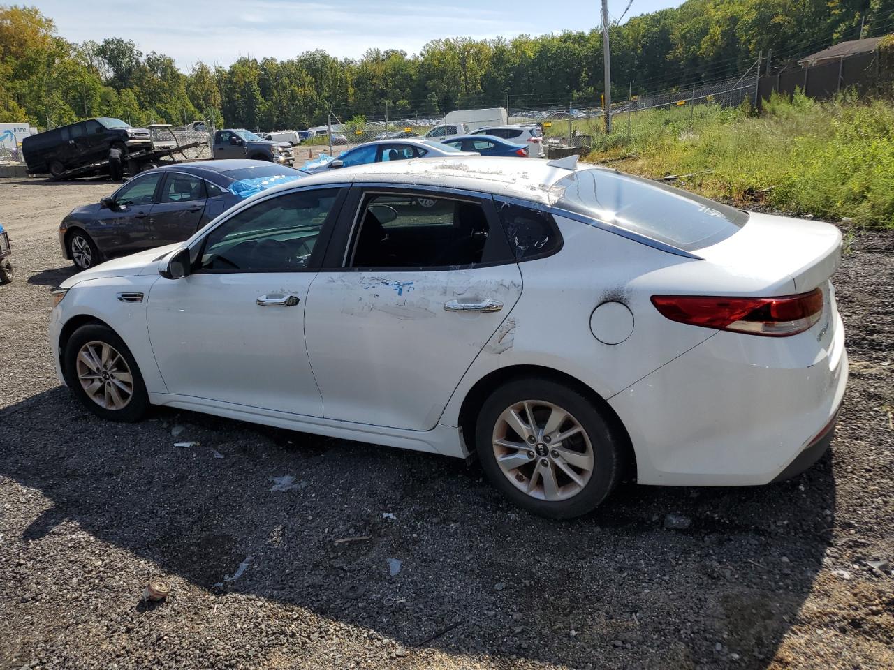 VIN 5XXGT4L3XJG182065 2018 KIA OPTIMA no.2