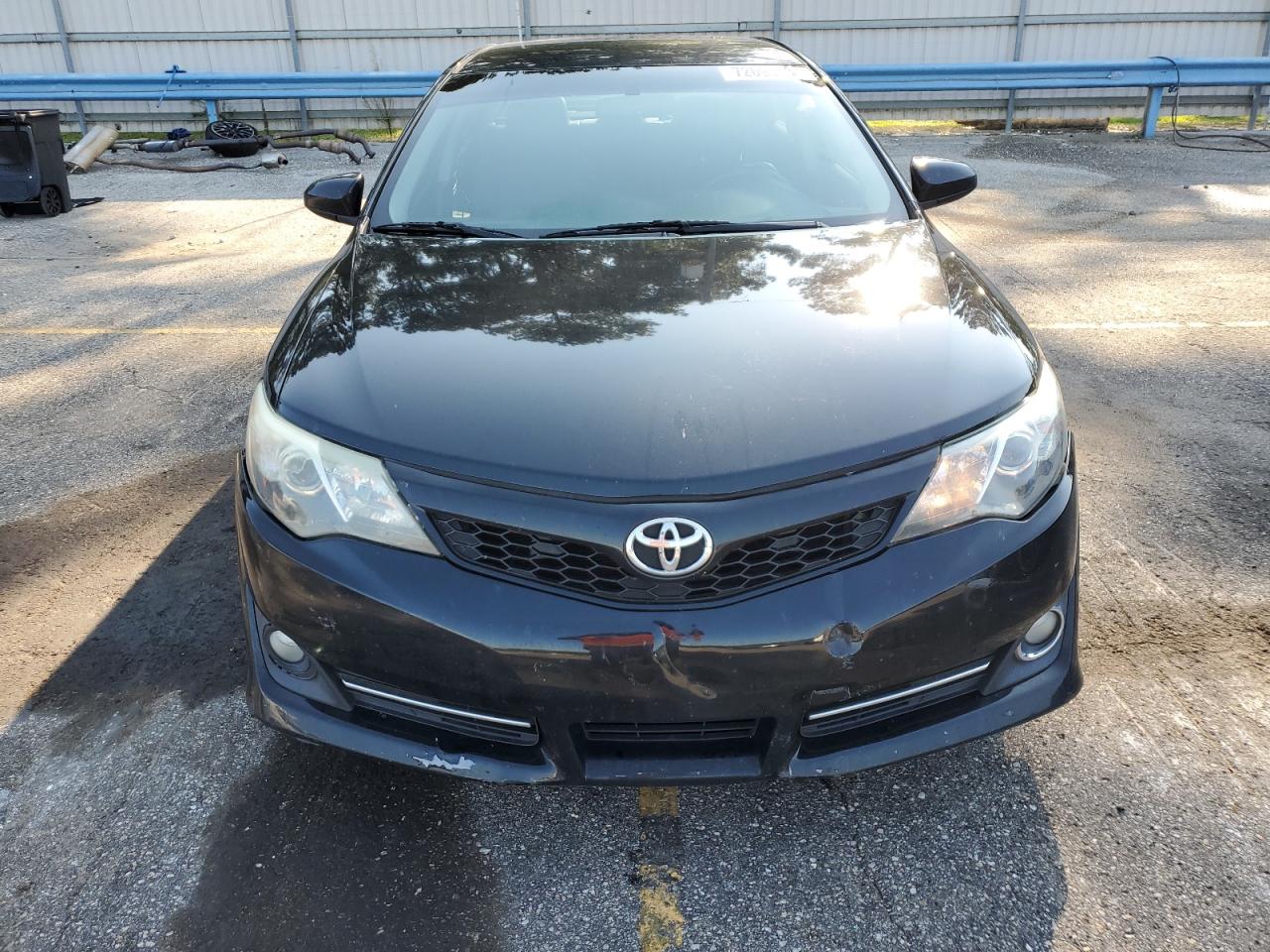 2014 Toyota Camry L VIN: 4T1BF1FKXEU365190 Lot: 72693734