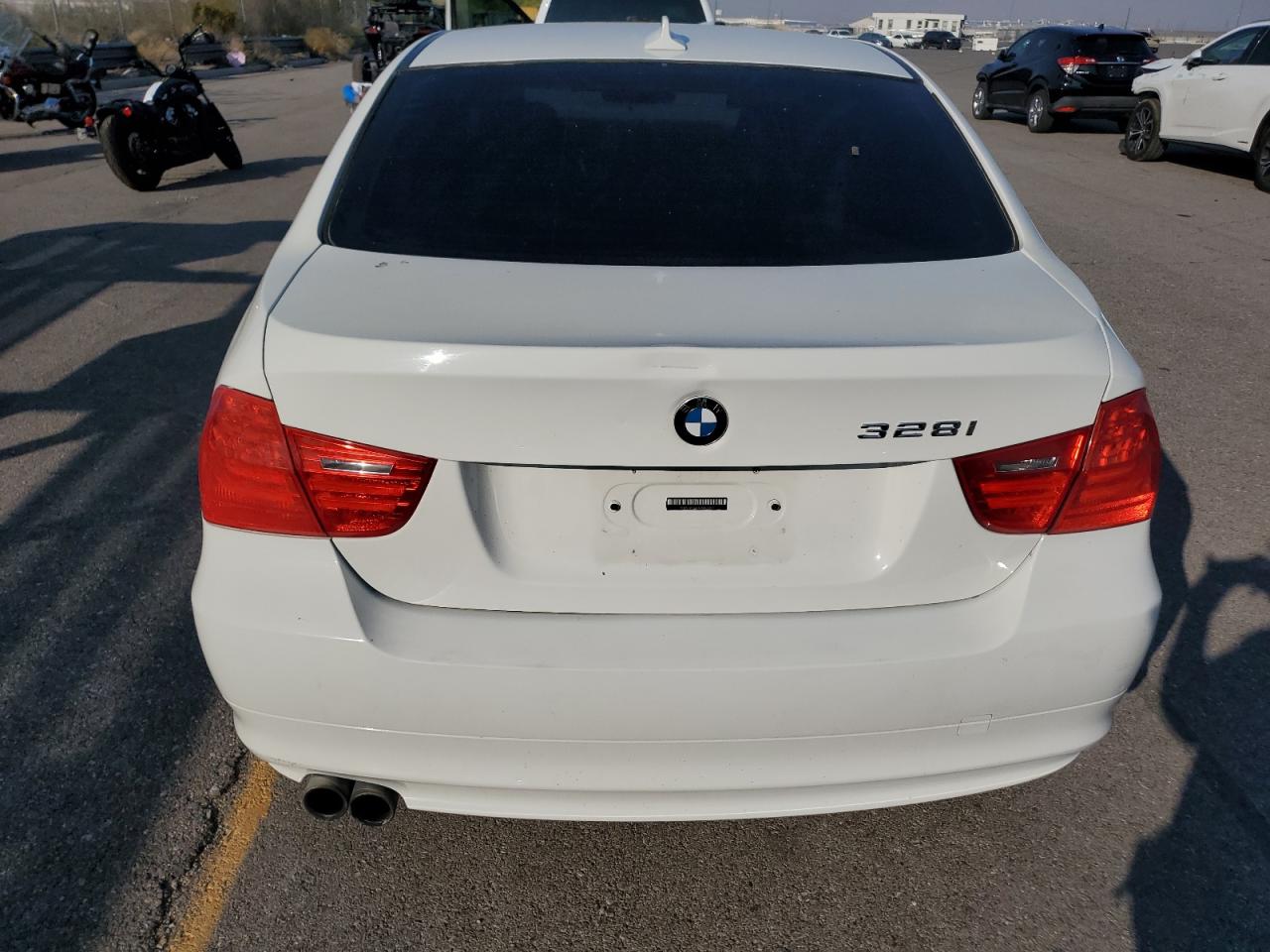 2011 BMW 328 Xi Sulev VIN: WBAPK5C58BF124785 Lot: 70430534