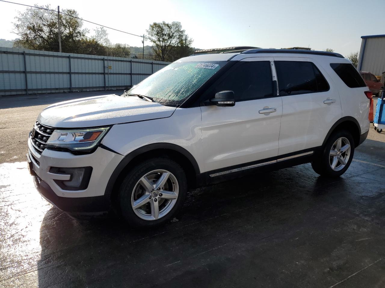 1FM5K8D85HGC28413 2017 FORD EXPLORER - Image 1