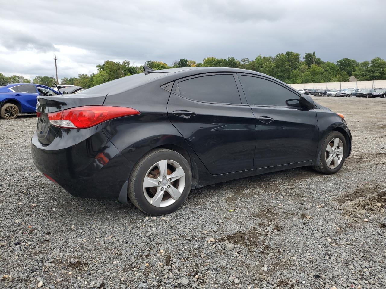 VIN KMHDH4AE7DU527930 2013 HYUNDAI ELANTRA no.3