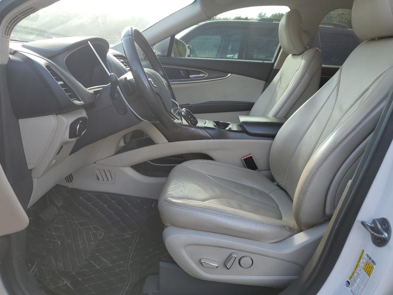 2016 Lincoln MKX - Image 7