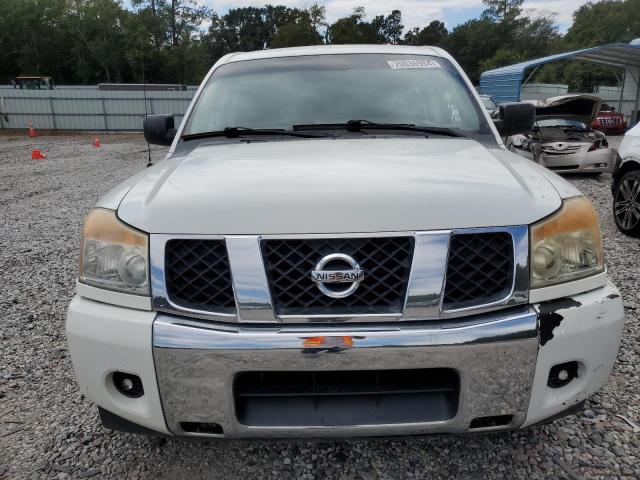 Pickups NISSAN TITAN 2014 White