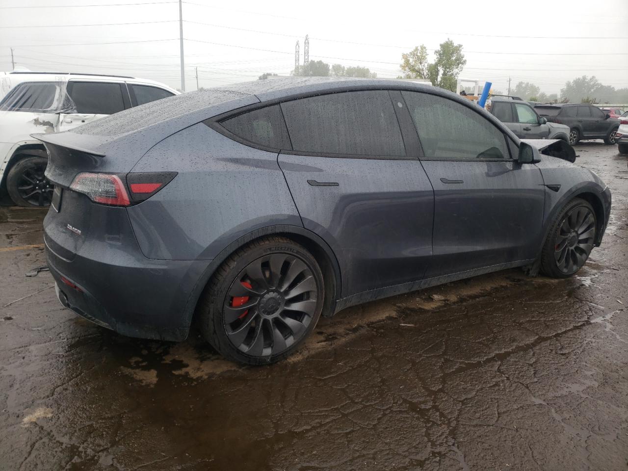 VIN 7SAYGDEF1NF550984 2022 TESLA MODEL Y no.3