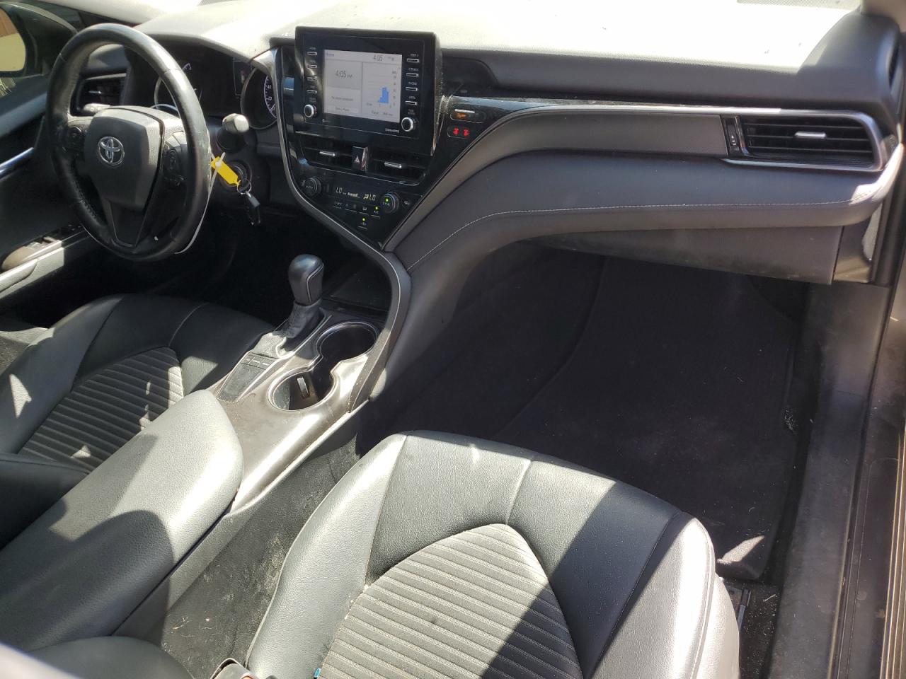2022 Toyota Camry - Image 8