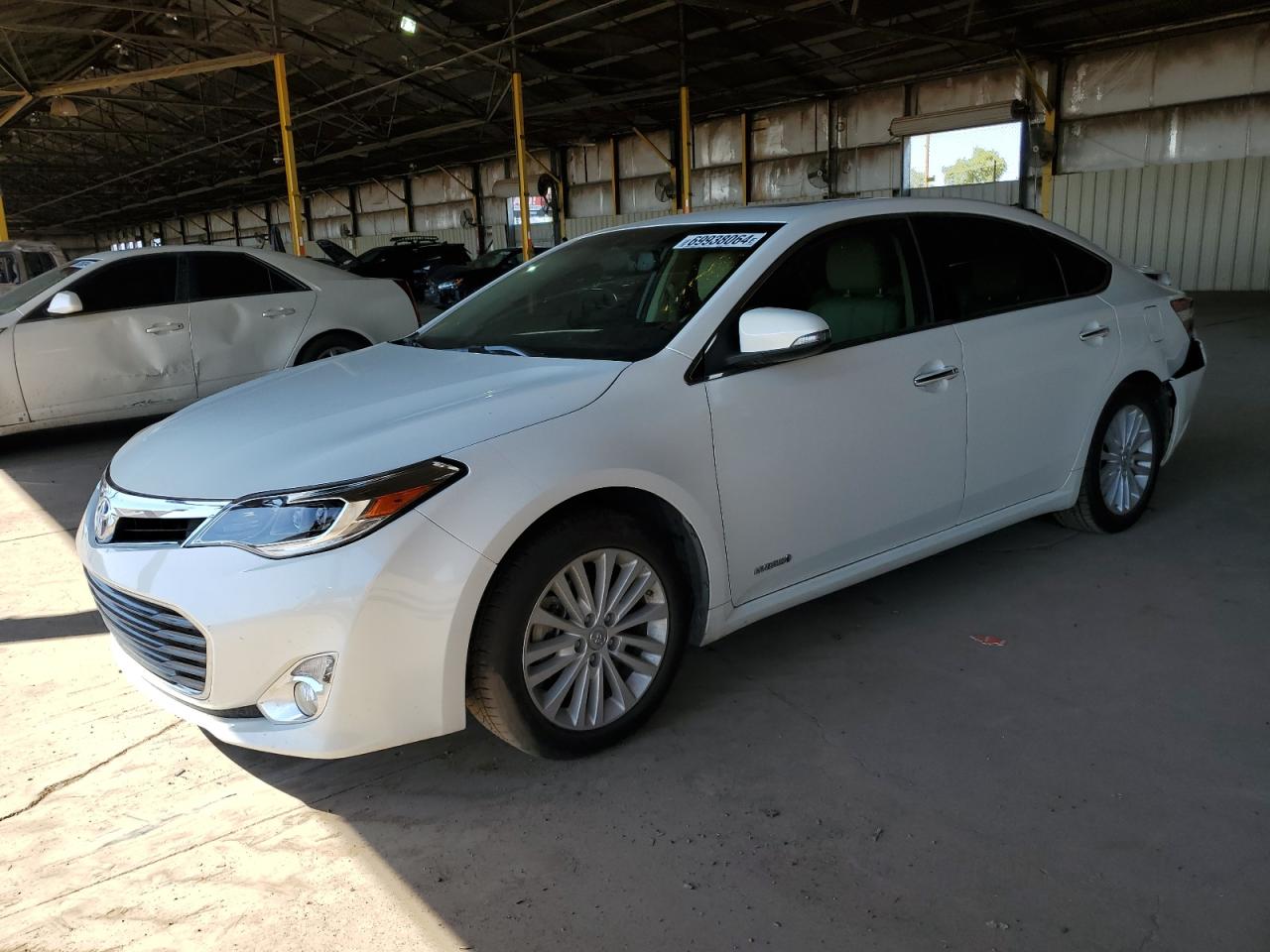 2015 Toyota Avalon - Image 1