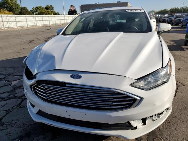  FORD FUSION 2018 Белы