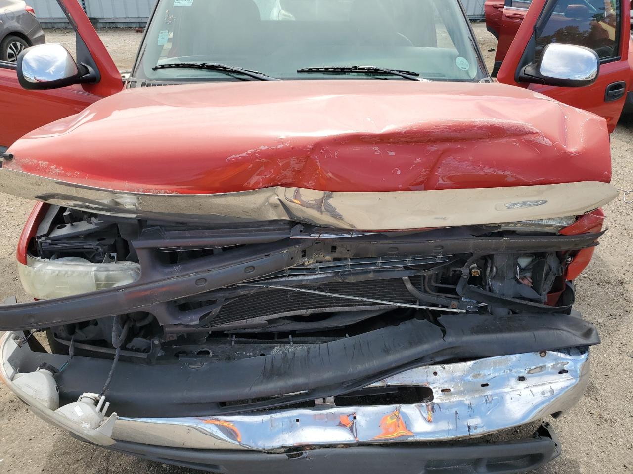 2000 Chevrolet Silverado - Image 12