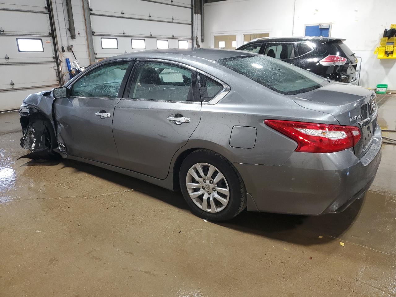 1N4AL3AP6HC254210 2017 NISSAN ALTIMA - Image 2