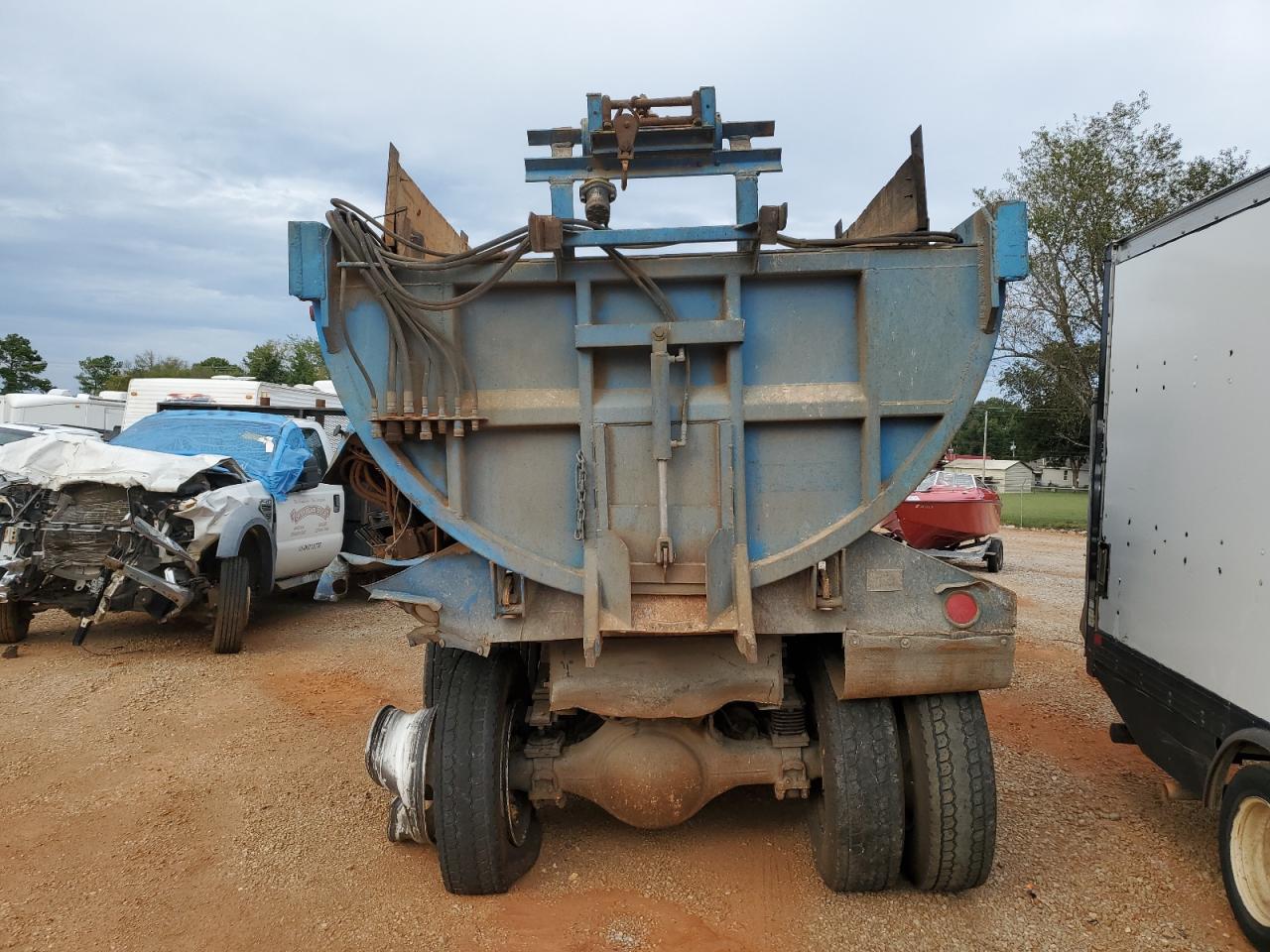 4V5JCBGF7XN865157 1999 Volvo Conventional Wg