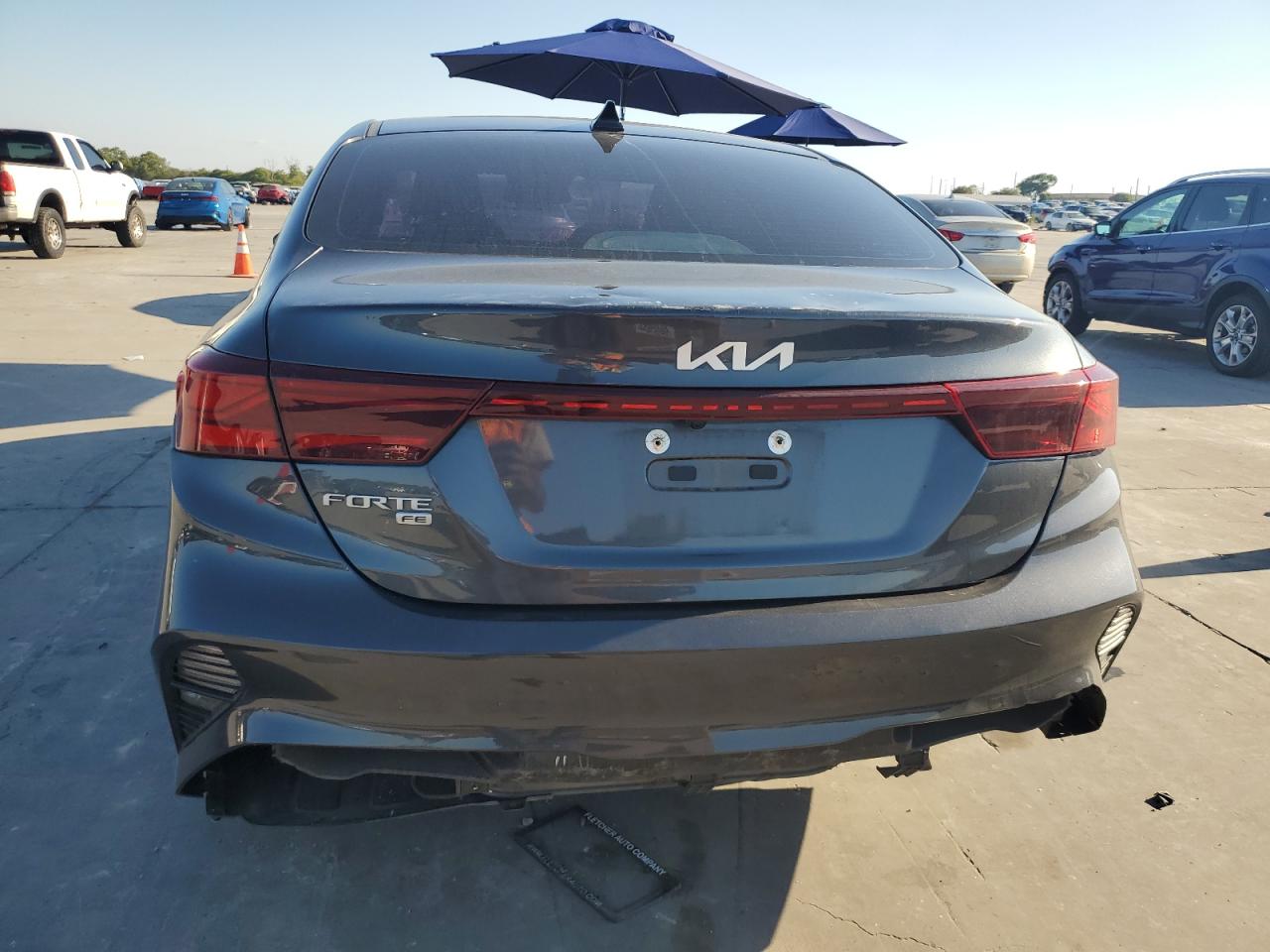 2023 Kia Forte Lx VIN: 3KPF24AD4PE562448 Lot: 70860844