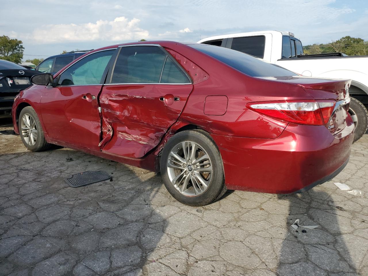 VIN 4T1BF1FK3HU792540 2017 TOYOTA CAMRY no.2