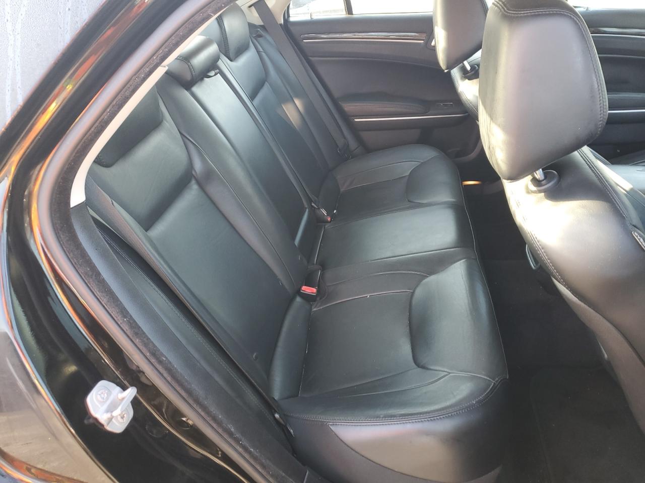 2015 Chrysler 300 Limited VIN: 2C3CCAAG5FH815504 Lot: 71188924