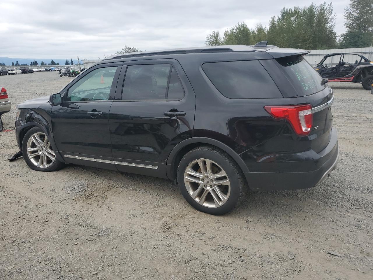 1FM5K8D89GGD03869 2016 FORD EXPLORER - Image 2