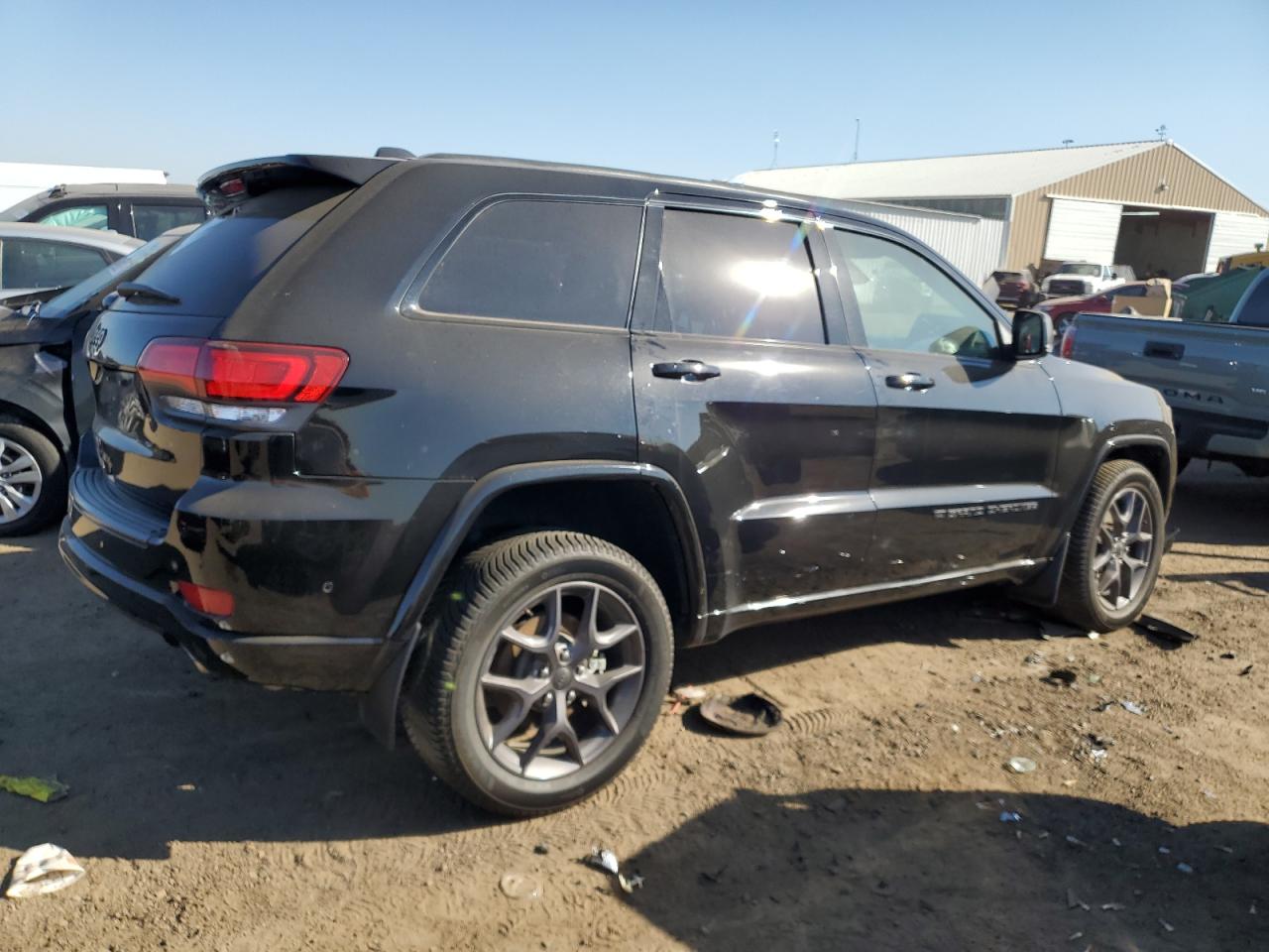 2021 Jeep Grand Cherokee - Image 3