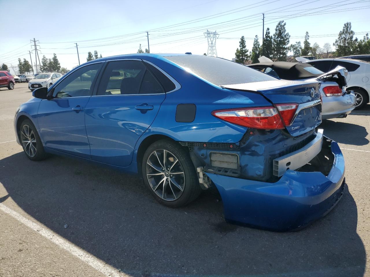 4T1BF1FK2HU634853 2017 TOYOTA CAMRY - Image 2