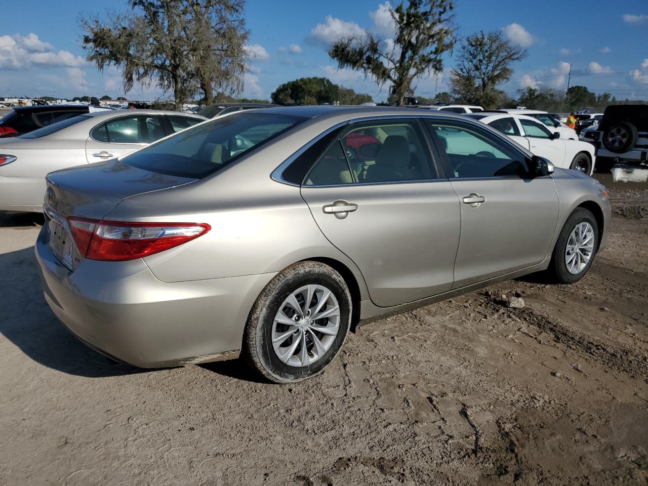 2015 Toyota Camry - Image 3