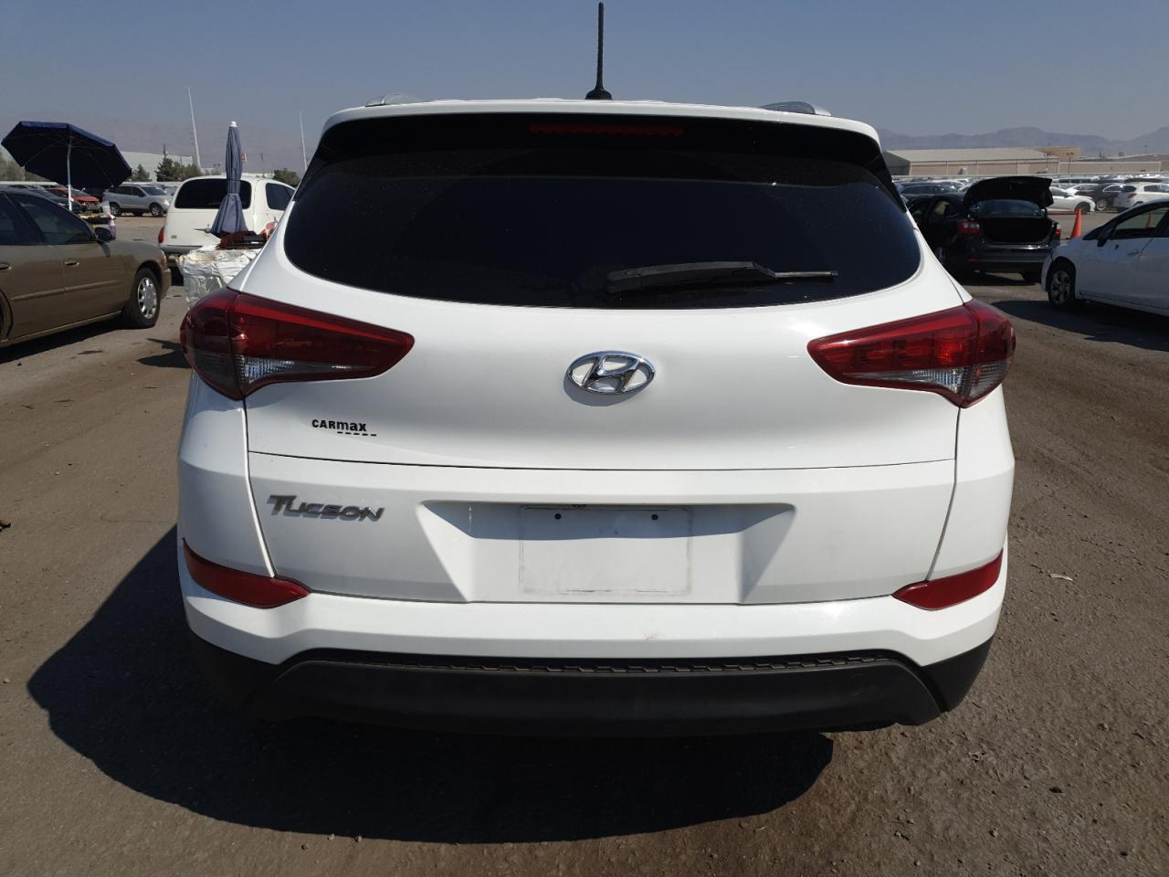 KM8J33A4XGU092263 2016 Hyundai Tucson Limited